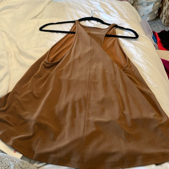 Lululemon high neck racer back tank size 4 - Picture 4 of 4